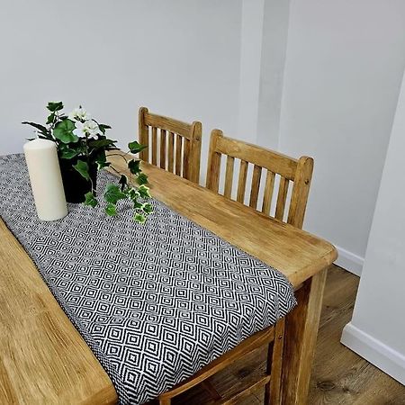 Wonderful Apartment In Wembley London Exterior photo