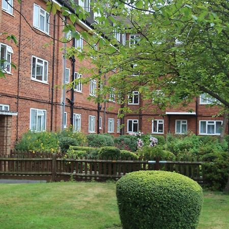 Wonderful Apartment In Wembley London Exterior photo